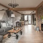 Apart-Center Motola Residence